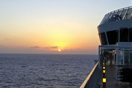 Die Traumreiser, MSC Divina, Sonnenuntergang