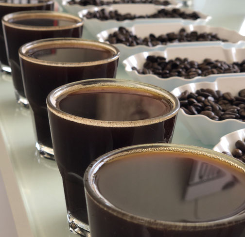 Wie macht man ein Kaffee cupping - kaffeemanufaktur ...