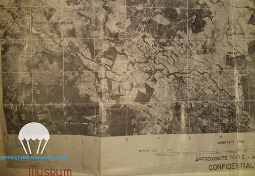 Secret Air picture of the drop zone given to John BRADOVICH to learn before "D" day. Photo aérienne secrète utilisé pour reconnaitre la zone de saut.