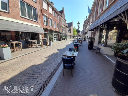 Eine leere Einkaufsstraße in Venlo.