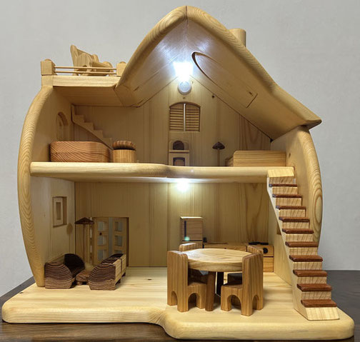 ドールハウス手作り作品例（沖縄）木製ドールハウス　ハンドメイド　ドールハウスオーダーメイド