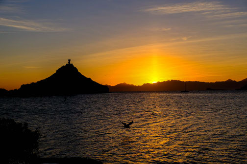 Couché de soleil sur l phare de Mulegue