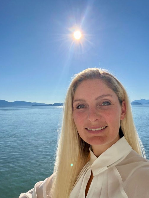 Anne Fischer von Emocean Cruises auf der HANSEATIC inspiration in Alaska