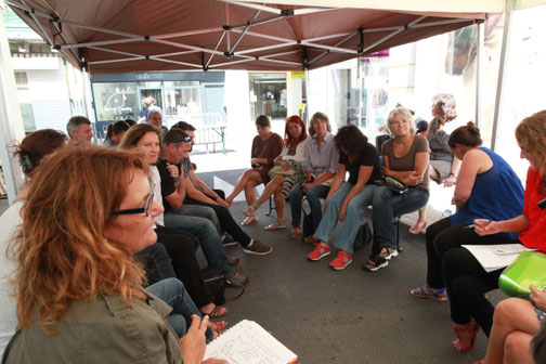 Première table ronde sur l'Economie sociale et solidaire en Médoc devant la cocotte, inauguration