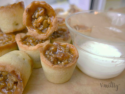 selbst gemachter Karamell, Plätzchen mir Karamell, karamell, nusskaramell, kleingebäck, rezepte, weihnachtsbäckerei,