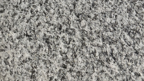 Granit Treppenstufen außen Serizzo geflammt und gebürstet