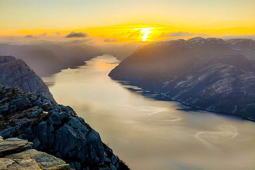 Pauls persönliches Highlight: die Wanderung zum Felsplateau Preikestolen bei Sonnenaufgang