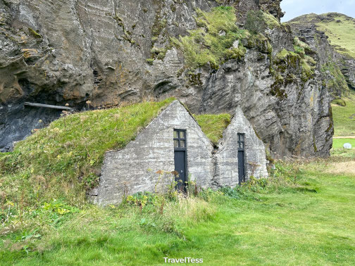 Drangurinn í Drangshlíð huisjes