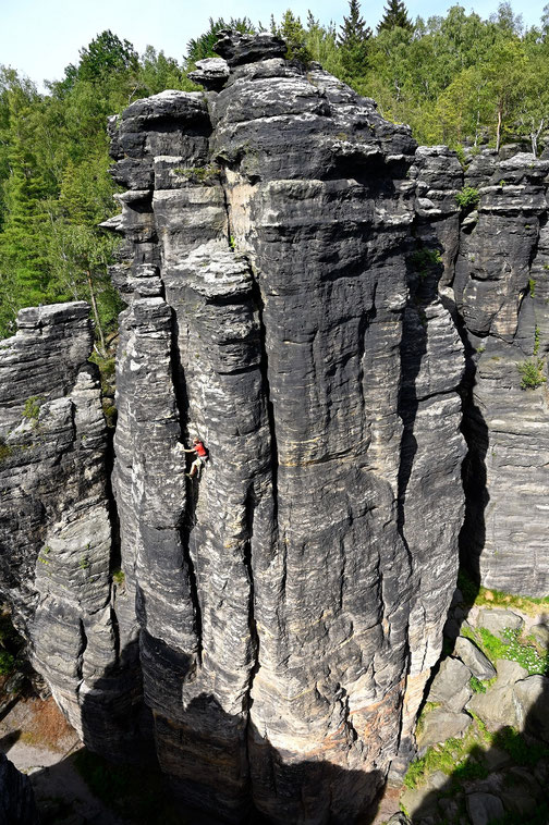Felix Gottlöber, Hallenstein, Westweg VIIb/E2, Foto: Helmut Schulze, 2022
