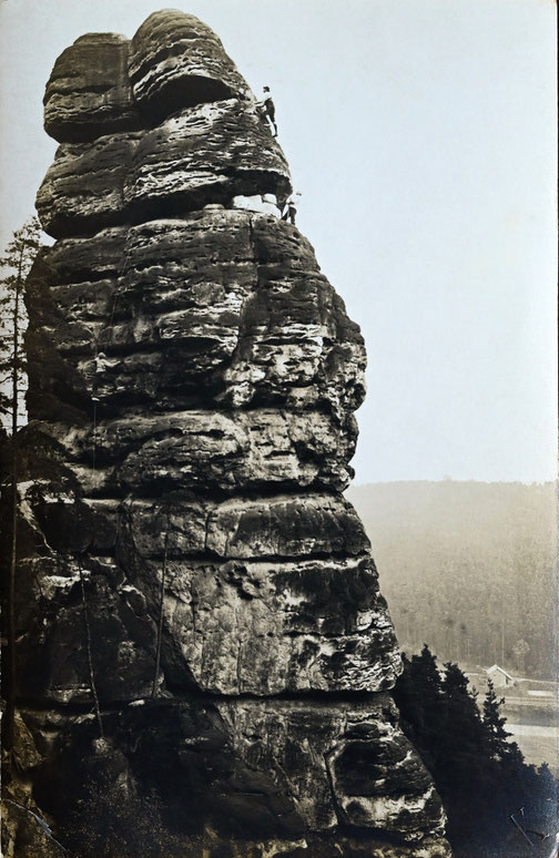 Kletterer im Alten Weg am Hirschgrundkegel, Foto: Paul Kippe um 1915