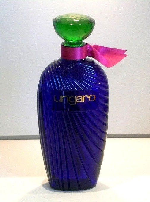 UNGARO - FACTICE GEANT IDENTIQUE A CELUI DE LA PHOTO PRECEDENTE