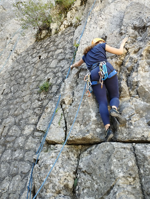 grimpeuse en tête sport escalade grimpe sport