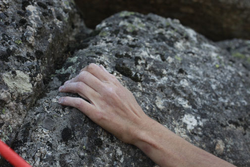 prise difficulté tenir perseverer main