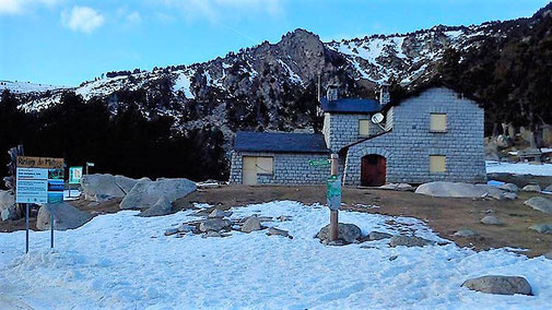 camí a la ruta de raquetes al refugi de Malniu