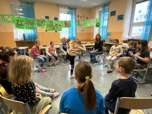 Workshop: "Präventiv gegen Mobbing" mit Claudia Jaklitsch vom Verein Schultüte an der Volksschule Maria Lankowitz, finanziert über Licht ins Dunkel.