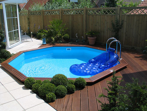 Construction de piscine en bois semi-enterrée, Tradi Piscines proche d'Orléans (45)