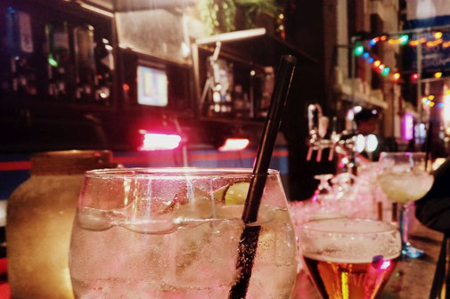 Drinks, Gin and Tonic, Rotterdam, Niederlande, Die Traumreiser