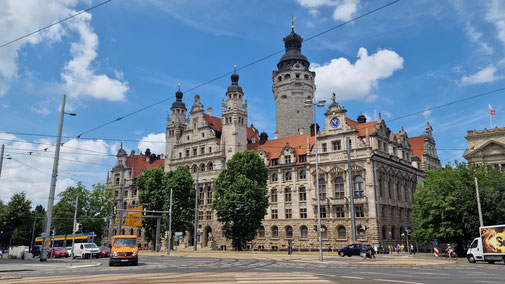 Neues Rathaus in der Nähe des Wilhelm-Leuschner-Platzes.