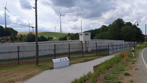 In Mödlareuth wird die Mauer wieder lebendig...