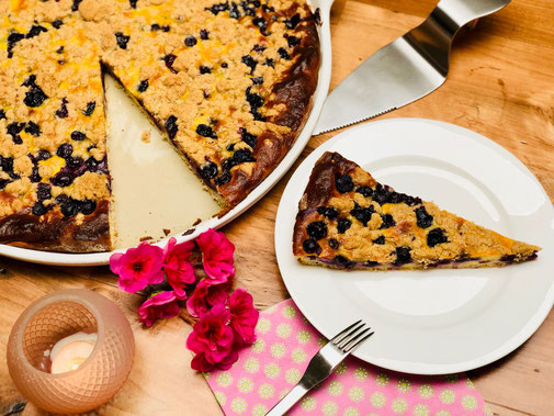 Hier siehst du meinen leckeren Blaubeerenkuchen mit Rahmguss von der White Lady von Pampered Chef
