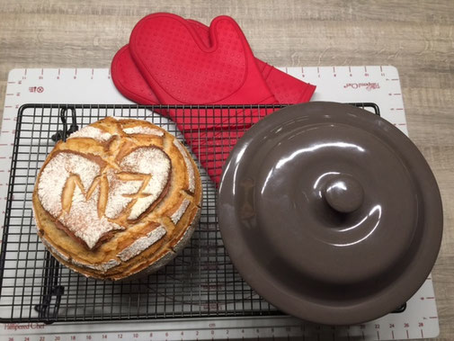 Brot Rezept für den runden Zaubermeister von Pampered Chef. Brot selber backen im Zaubermeister. Martina Ziehl Beraterin mit Shop zum einkaufen