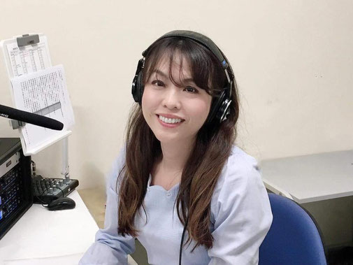 FMラジオ局の現役アナウンサー