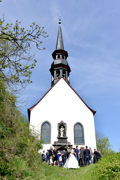 Hochzeitsfotograf, Kapelle Pützfeld, Ahr, Altenahr, Ahrbrück, Brück, Eifel, Lind, Nürburgring, 2016, 2017, 2018, Hochzeit, Heiraten, Hochzeitsfotografie, Standesamt, Frühling, Tal