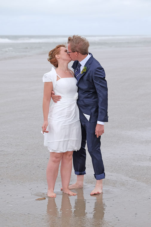 Fotograf Norderney, Hochzeitsfotograf Norderney, Inselfotograf, Badekarren Norderney Hochzeit, Heiraten am Strand, Hochzeitsfotos Norderney, Hochzeitsfotografie, Meer, Düne, Ostfriesland, 2016, 2017, 2018