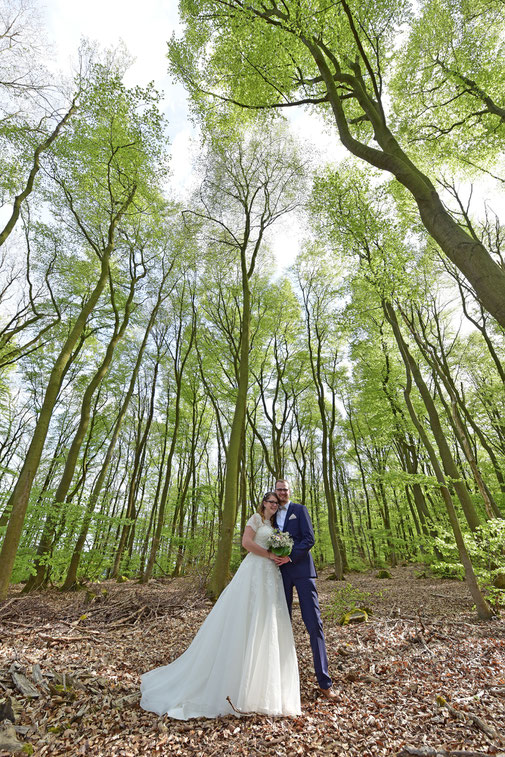 Hochzeitsfotograf, Kapelle Pützfeld, Ahr, Altenahr, Ahrbrück, Brück, Eifel, Lind, Nürburgring, 2016, 2017, 2018, Hochzeit, Heiraten, Hochzeitsfotografie, Standesamt, Frühling, Tal
