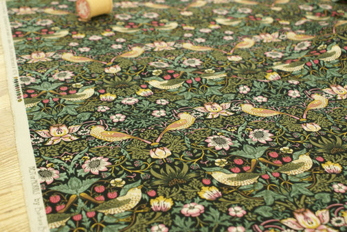 moda　BEST OF MORRIS STRAWBERRY THIEF