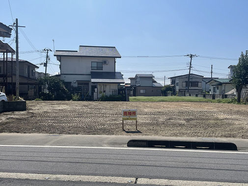 川西町西大塚　住宅　外観写真