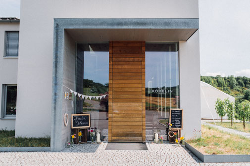 Hochzeitfotograf in Freiburg Tomo Takemura, Weingut Köbelin