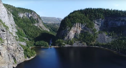 Lachs angeln Norwegen, in großen Flüssen, in Straumen in Meeresbuchten mit Fliege und Blinker, große Lachsflüsse wie Namsen