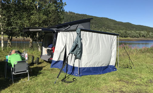 Lachs angeln Norwegen, in großen Flüssen, in Straumen in Meeresbuchten mit Fliege und Blinker,