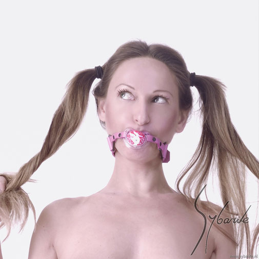 pacifier gag pink pacifier gag pink leather pacifier gag paci gag adult pacifier gag roze fopspeen gag roze leren gag roze leren fopspeen gag ddlg gag abdl gag abdl pacifier ddlg pacifier ageplay pacifier gag 