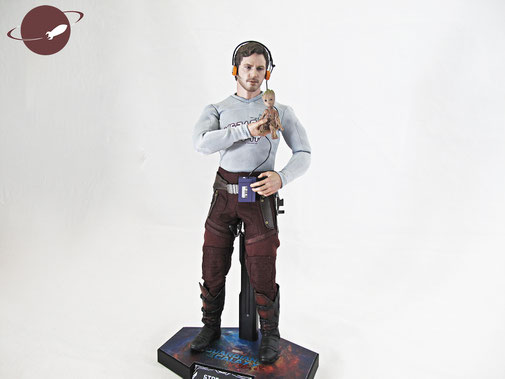 hot toys star lord guardians of the galaxy vol.2 posing review fanwerk