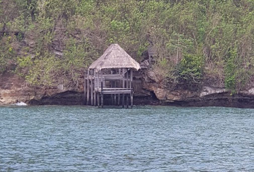 Nusa Ceningan land for sale by owner. 