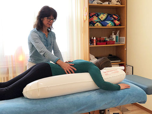 Schwingkissen Therapie, Patricia Kressig-Schori, Praxis für Energetische Körpertherapien, Zürich