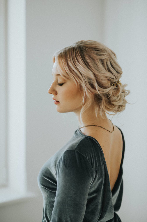 Brautfrisuren Mit Blumen 22 Ideen Fur Ein Perfektes Hochzeitsgefuhl