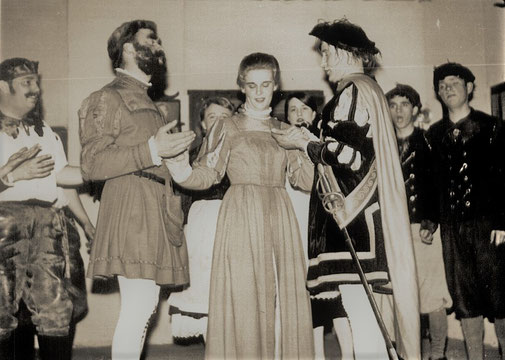 "Der Waffenschmied" Theateraufführung 1967, links: Jos. Weber, Heinr. Horstemke, Helga Bender, Kaspar Winkelmeyer