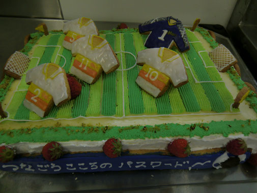 サッカーコートデコレーションケーキ