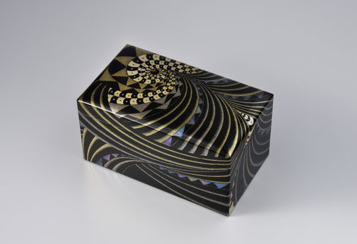 Studio and Gallery EKA  Takaaki Iwabe Works : Makie Box