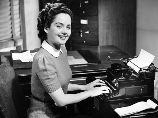 La escritora feliz no necesita más que su feraz espíritu imaginativo y una pequeña libreta