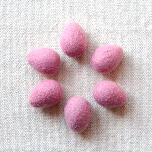 dekoracija velika noč ostern osterhase filzkugeln easter eggs felt eggs