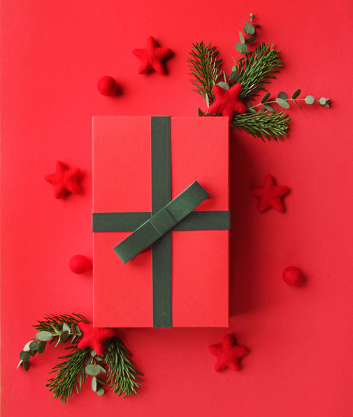 prazniki božični gift wrapping zavijanje daril buntbox okraski ustvarjanje darilna škatla škatlica pentlja