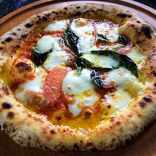 ピザ（ピッツア）　Napoli style pizza