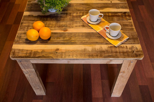 Mesa de madera de pallet