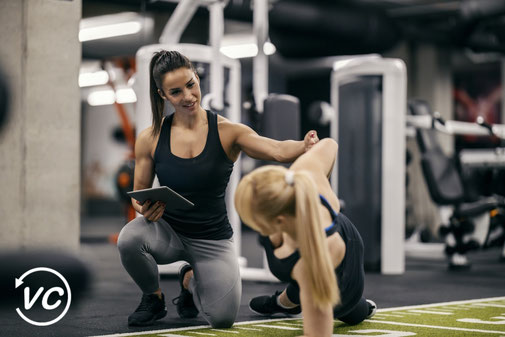 Umfassend geschützt mit der Berufshaftpflichtversicherung für Fitnesstrainer von 'Die Versicherungschecker'