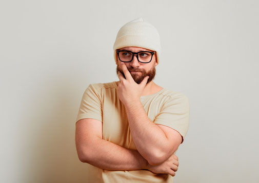 Ein gutes Konzept für Change Projekte sorgt für klare Change Prozesse im Unternehmen. Es nutzt die passenden Change Management Modelle für die Change Manager, z.B. 3 Phasen Modell von Kurt Lewin, 5 Phasen Modell, 8 Stufen Modell.