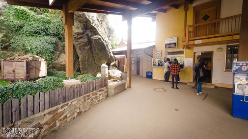 Der Eingang zum Besucherbergwerk im Silberberg.